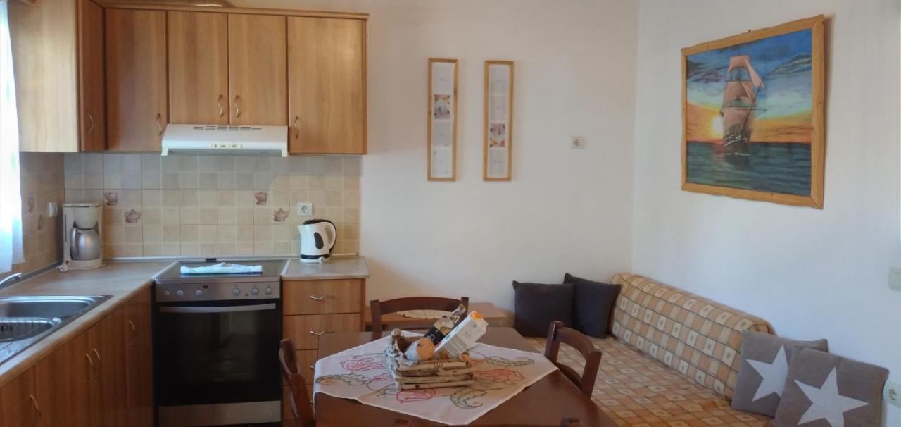 Athina Studio Apartments ケルベリ エクステリア 写真