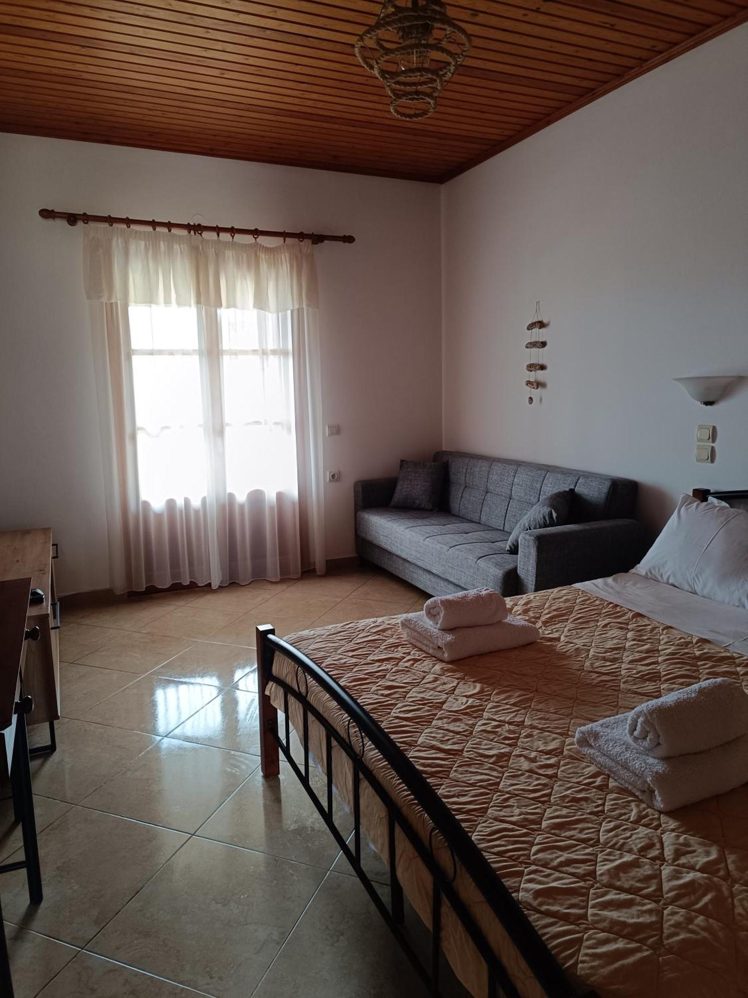 Athina Studio Apartments ケルベリ エクステリア 写真